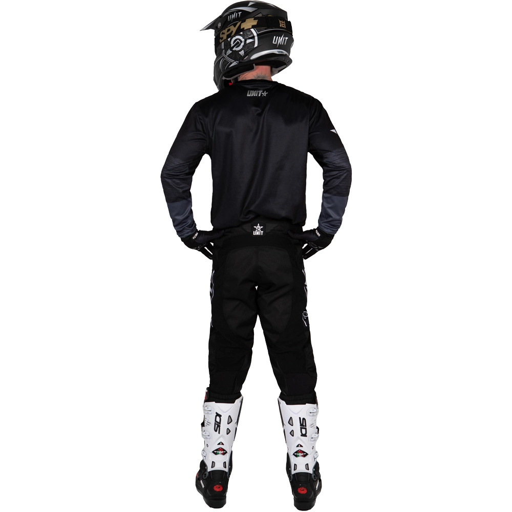 UNIT 2022 PROTECH / METHOD BLACK GEAR SET